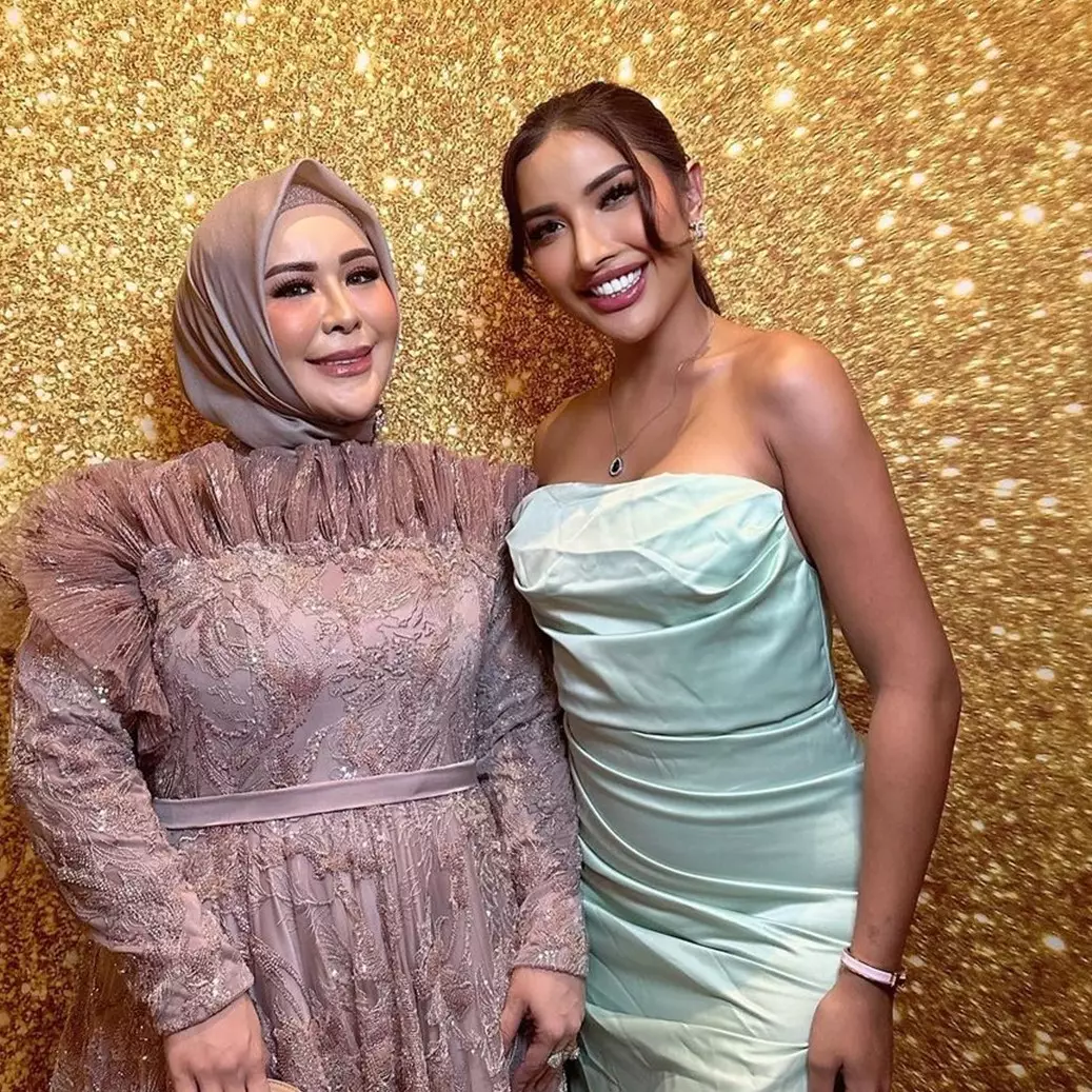Disebut mirip Manohara, intip 9 penampilan Millen Cyrus di acara tujuh bulanan Aurel Hermansyah