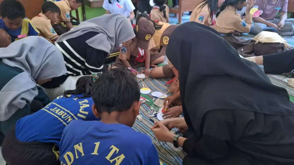 Literasi di lereng Gunung Bromo © 2023 brilio.net