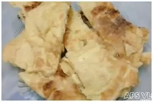 Tanpa diberi daun bawang, begini trik goreng telur dadar agar bebas amis pakai 2 bahan dapur