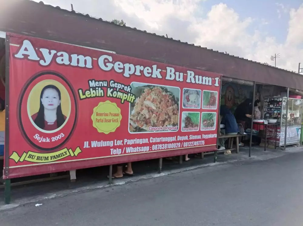 ayam geprek bu rum © berbagai sumber ayam geprek bu rum © berbagai sumber