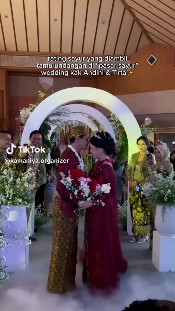 nikahan suvenir sayuran © TikTok nikahan suvenir sayuran © TikTok
