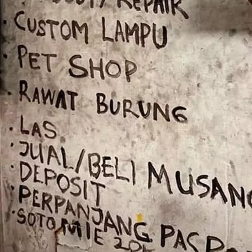 11 Potret kocak bengkel ini sediakan jasa service multibidang, apa saja bisa yang penting cuan