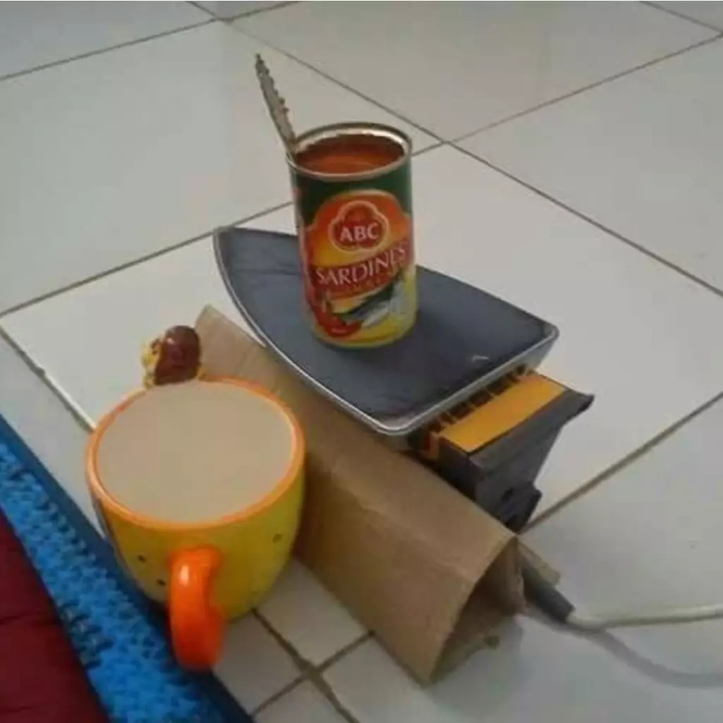 11 Potret lucu kelakuan anak kos ini absurdnya di luar nalar, jangan ditiru ya guys