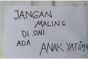 11 Potret kocak peringatan jangan mencuri ini kalimatnya bikin maling mikir dua kali