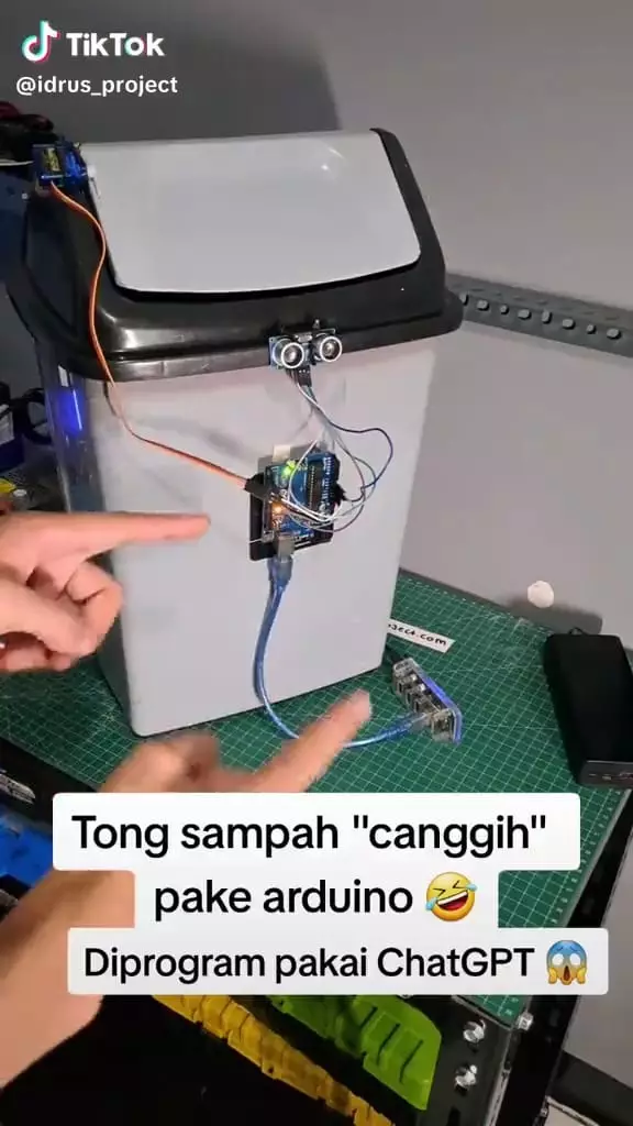 Rakit tong sampah pakai Chat GPT © TikTok