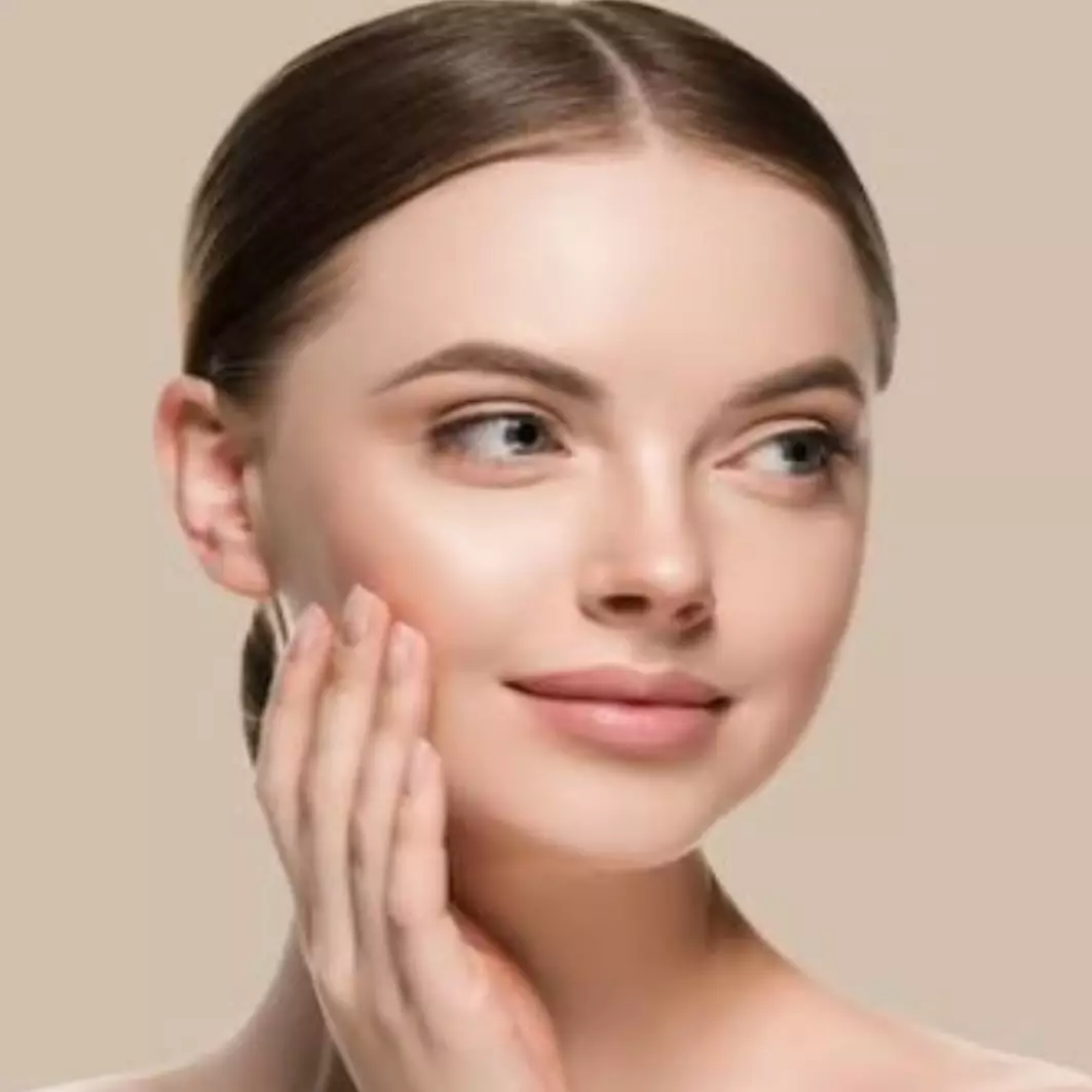 Bukan pakai kunyit, ini cara bikin wajah glowing dan bebas jerawat dengan 1 jenis saus makanan