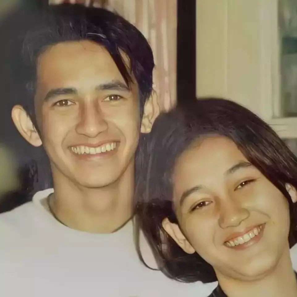 Pembalap mantan pacar Nike Ardilla ini awet muda bak ABG, intip 11 potretnya yang kini jadi hot papa