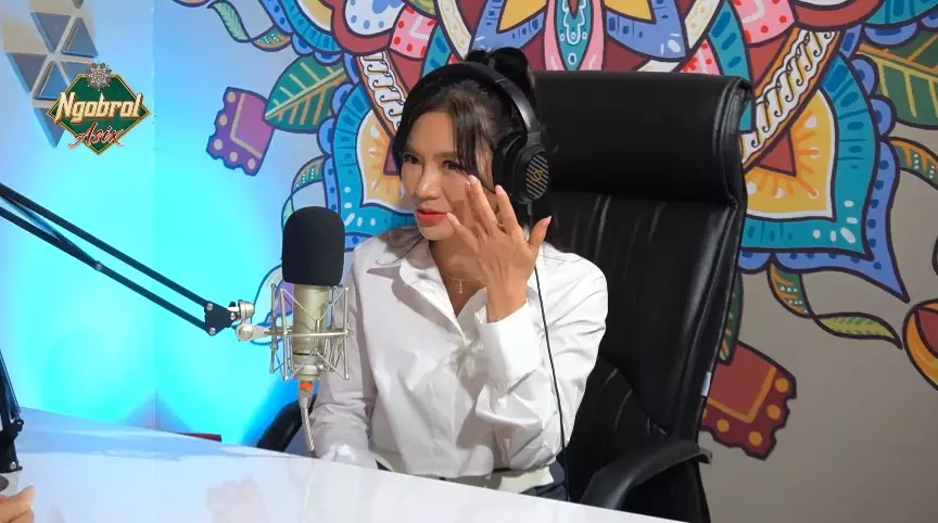 alasan nenek Puspa Dewi jalani oplas © berbagai sumber alasan nenek Puspa Dewi jalani oplas © berbagai sumber