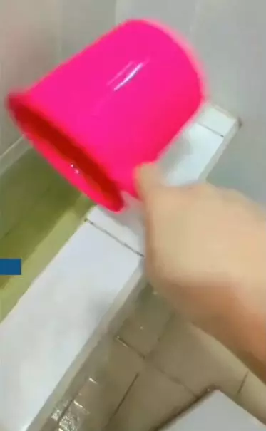 Potret kocak desain bak kamar mandi TikTok Potret kocak desain bak kamar mandi TikTok