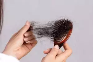 Tak hanya pakai minyak jarak, ini cara cegah rambut rontok dengan tambahan 2 jenis rempah
