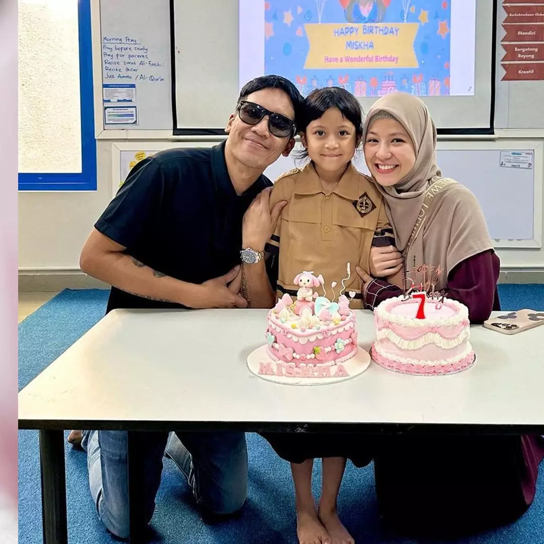 Miskha anak kedua Desta blak-blakan ungkap tak suka ayahnya pakai anting, alasannya jleb banget