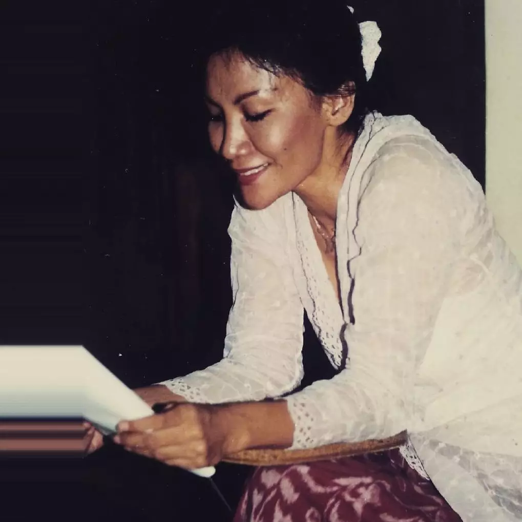 Bintang lenong era 80-an ini mertua aktor top, intip 11 transformasinya