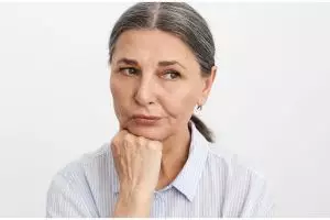 Tanpa lidah buaya, begini cara memperlambat munculnya garis halus pakai masker dari 1 jenis tepung