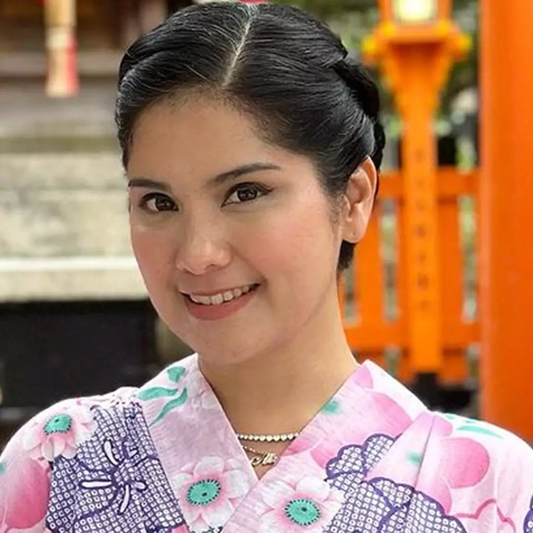 Unggah kenangan saat jadi istri TNI, 11 momen Annisa Pohan kenakan baju persit disebut menawan abis