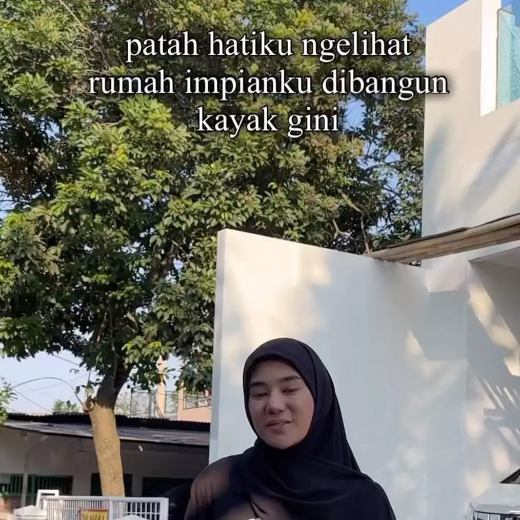Dari luar megah dalamnya absurd, 11 potret keanehan rumah Clara Shinta ini bikin gagal paham
