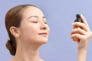 Bukan pakai lemon dan kentang, ini cara bikin face mist antiaging dengan 1 jenis rempah