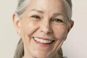 Bukan pakai susu, ini trik hilangkan kerutan dan flek hitam agar wajah awet muda pakai 2 jenis buah