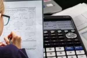 Rumus dilatasi transformasi geometri lengkap dengan pengertian, karakteristik, dan contoh soal