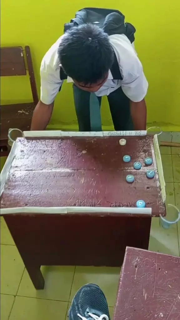 Aksi siswa isi waktu gabut © TikTok