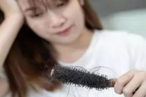 Tak cuma pakai telur, ini trik menguatkan akar rambut agar bebas rontok dengan tambahan 2 bahan dapur