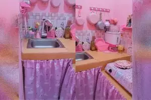 7 Potret dapur mungil estetik lebarnya cuma sepetak ini antisumpek, meski minimalis tapi nyaman