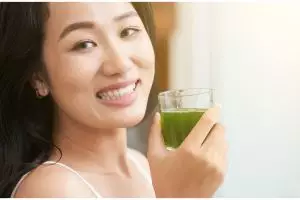 Tak perlu beli produknya, ini cara membuat minuman antiaging dari 3 buah ini bikin kulit auto kencang