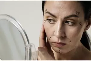 Tak perlu beli lulur wajah, ini trik mencerahkan kulit kusam agar tampak fresh pakai 2 jenis buah