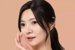 Tak cuma pakai tepung beras, ini cara memutihkan wajah ala Korea dengan tambahan 1 jenis bahan minuman