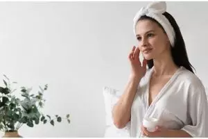 11 Rekomendasi skincare untuk ibu hamil bisa atasi kulit kusam, harga di bawah Rp 250 ribu