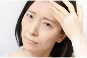 Tak perlu beli krim retinol, ini trik pudarkan kerutan pada wajah hanya pakai 1 jenis buah