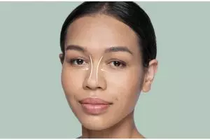 Usia 60 tampak lebih muda 10 tahun, ini trik samarkan garis halus pakai krim dari 1 buah