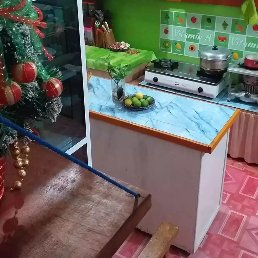 9 Potret dapur kayu ala kampung ini desainnya modern &amp; estetik, kombinasi warnanya unik bikin terpikat