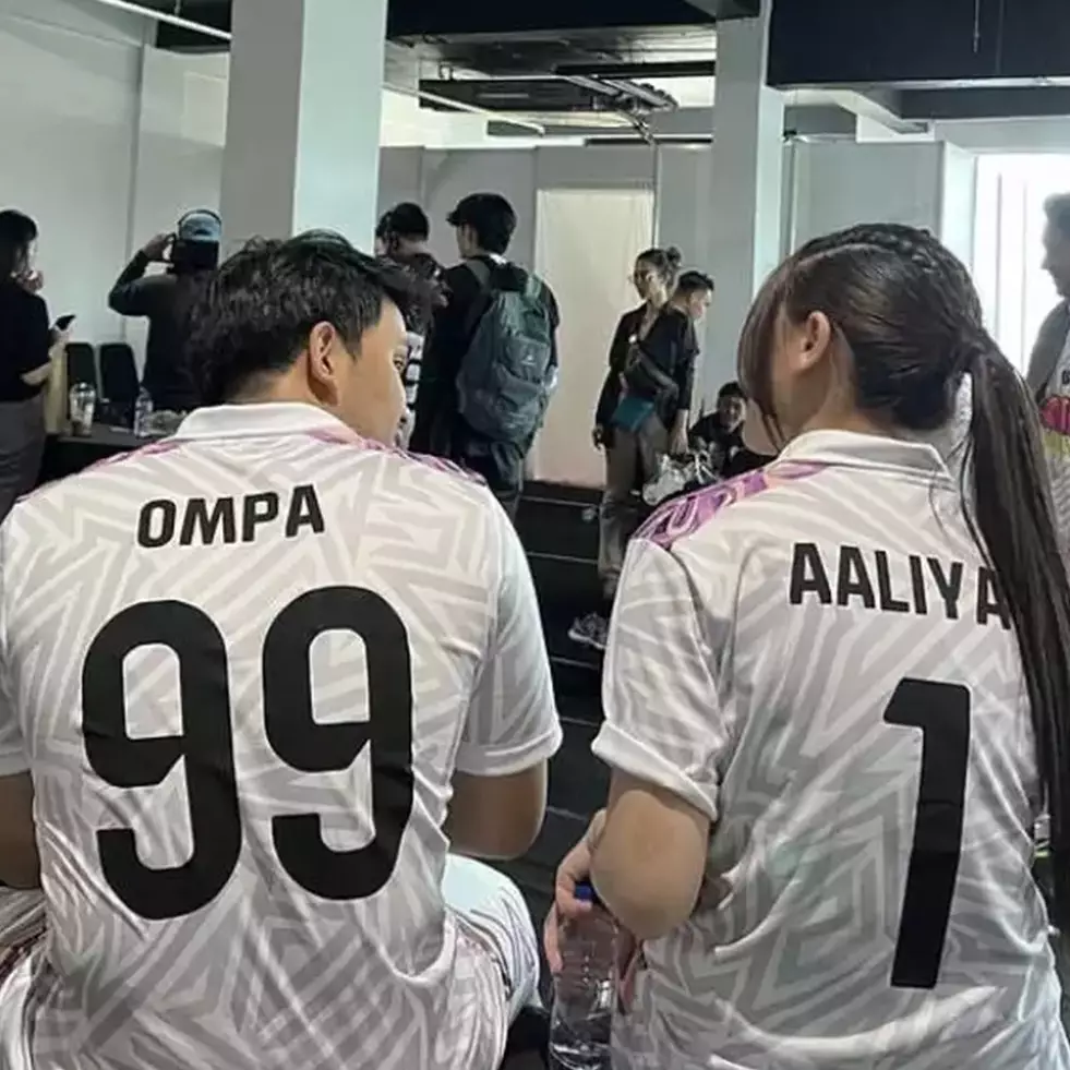 Tak canggung pamer kemesraan, 11 momen Aaliyah &amp; Thariq Halilintar tunggu Aurel lahiran ramai disorot