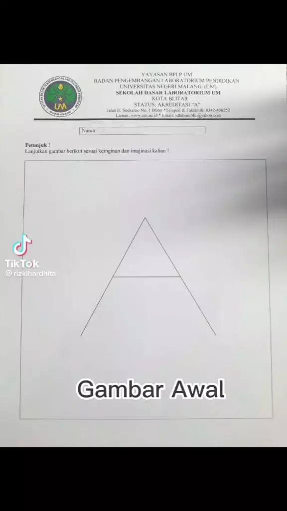 Murid disuruh gambar dari segitiga © TikTok Murid disuruh gambar dari segitiga © TikTok