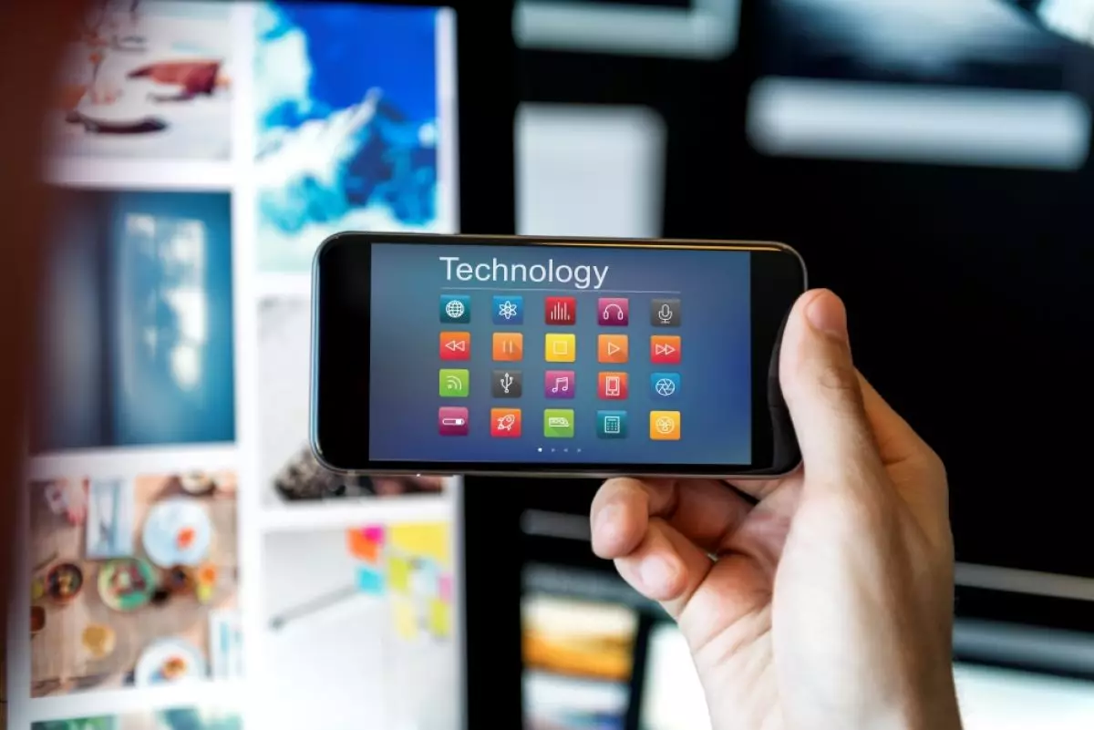 Cara menghentikan aplikasi yang berjalan di latar belakang di ponsel Android agar tak menguras baterai