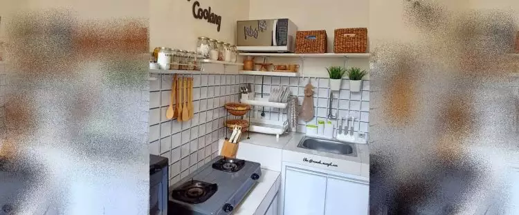 10 Potret dapur sepetak tanpa kitchen set ini penataannya estetik dan tak sumpek, nuansanya jadi mewah