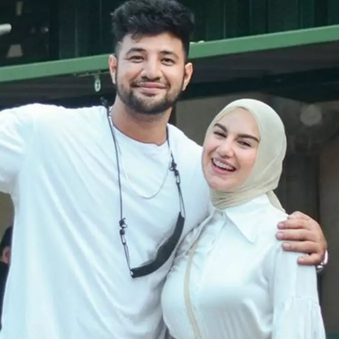 Irish Bella gugat cerai Ammar Zoni, ini 9 potret kenangan saat akad nikah, ijab kabul sempat diulang