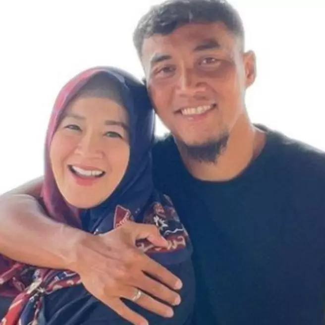 Bantah selingkuhi Okie Agustina, ini klarifikasi Gunawan Dwi Cahyo kepergok jalan dengan wanita lain