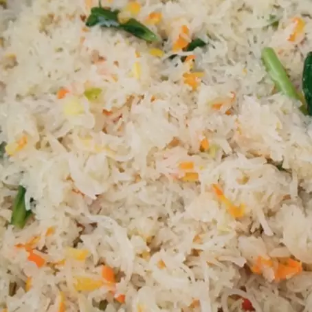 Tak perlu direbus dulu, ini cara bikin bihun goreng yang enak, lembut, dan tidak mudah basi