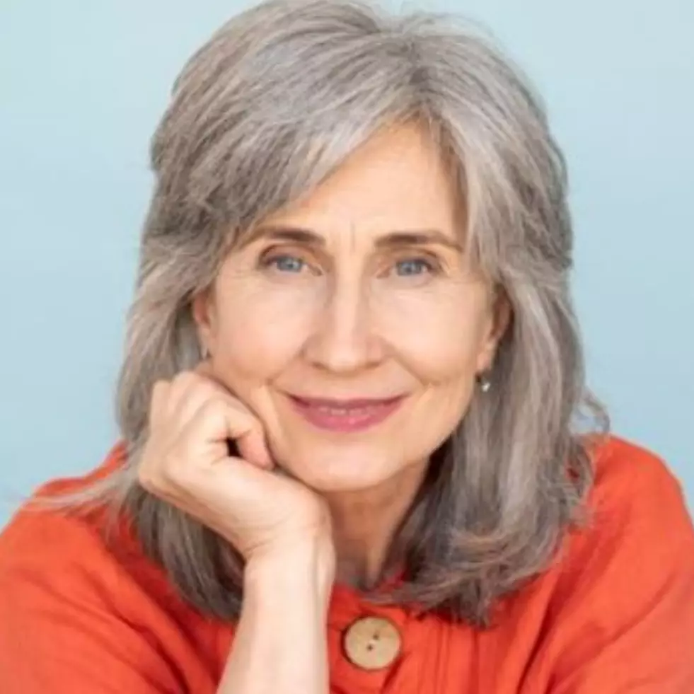 Trik memudarkan uban pakai masker dari 1 jenis bumbu dapur, bikin rambut auto hitam berkilau