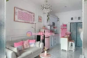 Buka pintu tampak dapur mungil, 11 potret open kitchen ini desainnya minimalis tapi mewah bikin mupeng