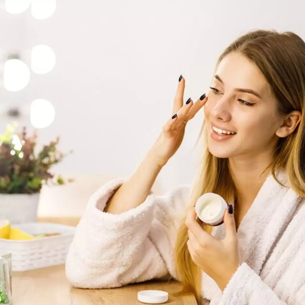 50 Contoh kata-kata menarik perhatian pembeli untuk produk skincare, jualan online makin laris