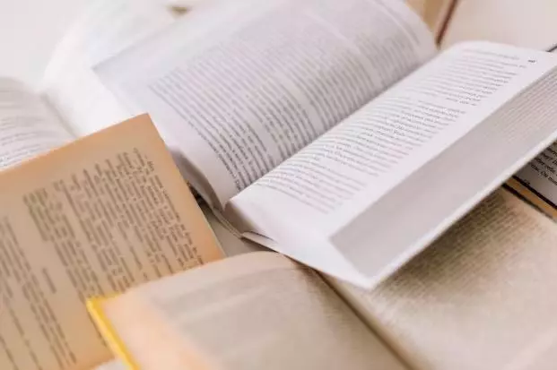 contoh kalimat sebab akibat dalam bahasa Inggris freepik.com