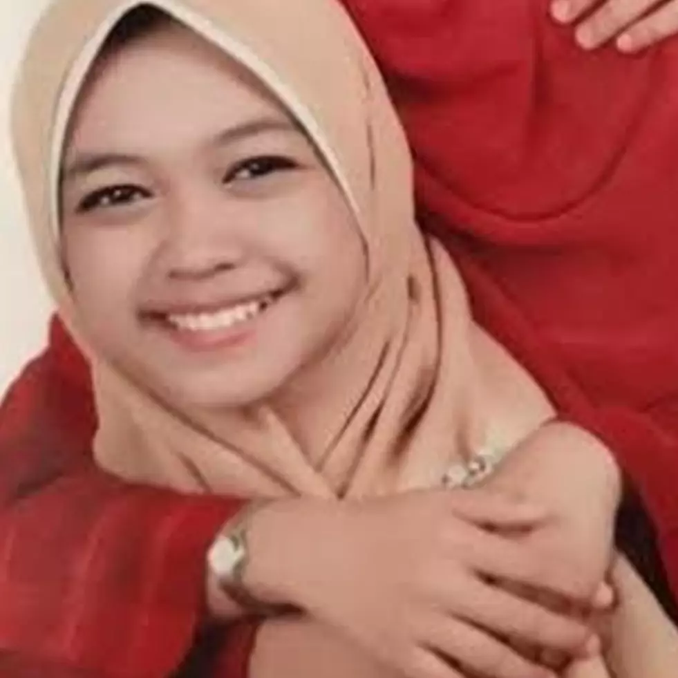 Intip 11 transformasi perubahan wajah Ria Ricis, kini makin tirus dengan dagu kian lancip