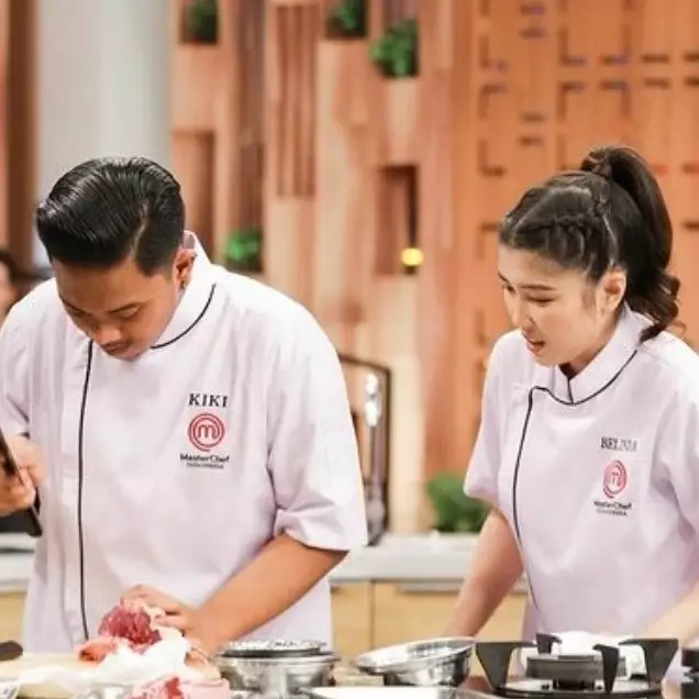 Terungkap momen Belinda juara MasterChef season 11 kesulitan potong daging, lirikan ke Kiki disorot