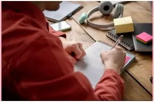 Contoh pidato bahasa Inggris singkat tentang narkoba, lengkap dengan pengertian dan terjemahannya