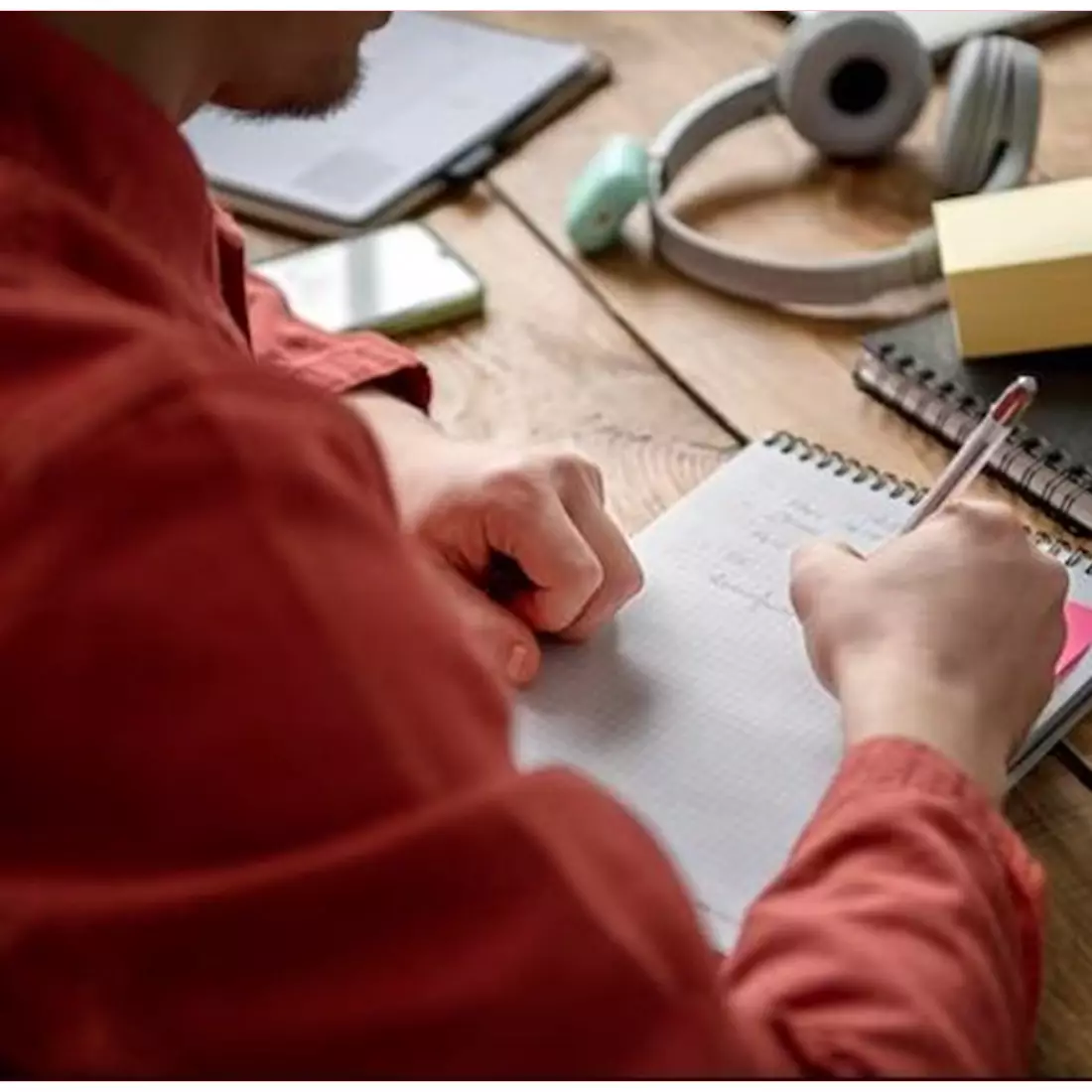 Contoh pidato bahasa Inggris singkat tentang narkoba, lengkap dengan pengertian dan terjemahannya