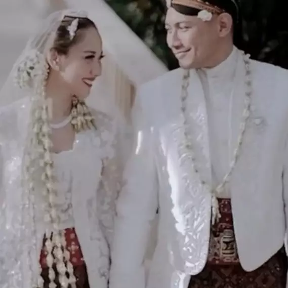 Dapat pasangan tetangga sendiri, BCL unggah video menyentuh usai nikah dengan Tiko Aryawardhana