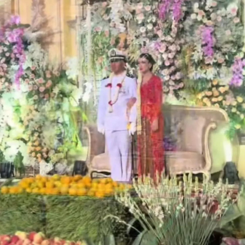 Dekorasi pernikahan unik penuh sayur dan buah-buahan, tamu undangan auto hemat uang belanja seminggu