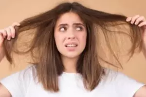 Tak cuma pakai daun kari, ini trik lebatkan rambut tipis dan mudah rontok dengan tambahan 1 jenis biji